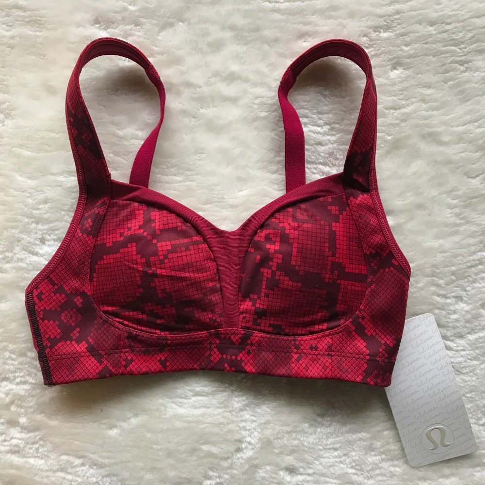 Lululemon | Ta Ta Tamer III size 32D